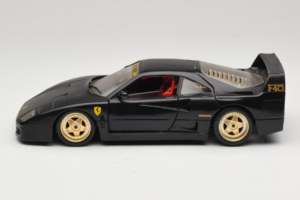 Ferrari F40 Μαύρο με Χρυσές Ζάντες Bburago 1:18 3032-B2 Μέταλλο - εικόνα 4 από 8