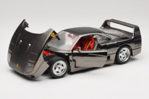 Ferrari F40 Chrome Black Bburago 1:18 3401-B1 Μέταλλο - εικόνα 2 από 8