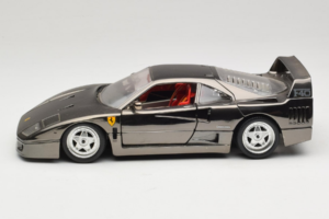 Ferrari F40 Chrome Black Bburago 1:18 3401-B1 Μέταλλο - εικόνα 4 από 8