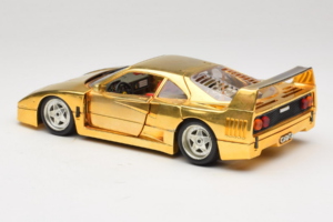 Ferrari F40 Chrome Gold Limited Edition 250 pcs Bburago 1:18 3332-G1 Μέταλλο - εικόνα 7 από 8