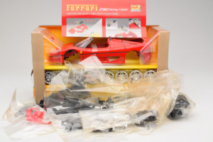 Ferrari F40 Κόκκινο Model Kit Maisto 1:18 39822 Μέταλλο - εικόνα 2 από 2