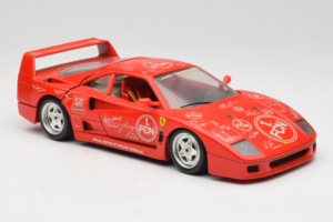 Ferrari F40 Evoluzione FC Nürnberg Special Edition Κόκκινο Bburago 1:18 3042-FCN Μέταλλο - εικόνα 6 από 8