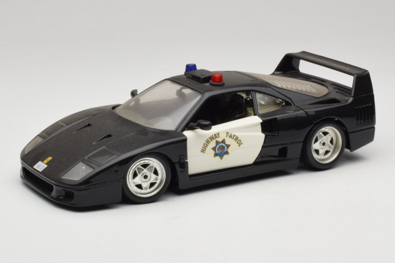 Ferrari F40 Highway Patrol Μαύρο Λευκό Bburago 1:18 3022-H1 Μέταλλο