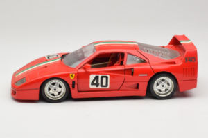 Ferrari F40 #40 Κόκκινο με Ιταλική Σημαία Bburago 1:18 3032-P1 Μέταλλο - εικόνα 4 από 8