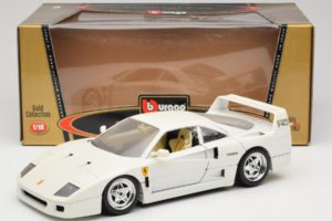 Ferrari F40 Λευκό Bburago 1:18 3332-W4 Μέταλλο - εικόνα 8 από 8