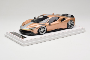 Ferrari SF90 Novitec Χρυσό Ασημί Λωρίδα IVY Merit 1:18 REMC028 Ρητίνη - εικόνα 2 από 7