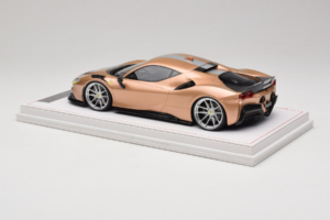 Ferrari SF90 Novitec Χρυσό Ασημί Λωρίδα IVY Merit 1:18 REMC028 Ρητίνη - εικόνα 5 από 7