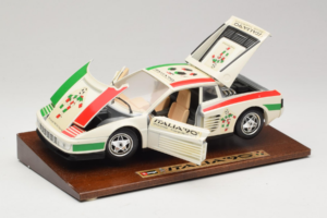 Ferrari Testarossa Italia 90 Λευκό Bburago 1:18 3059-W1 Μέταλλο - εικόνα 3 από 8