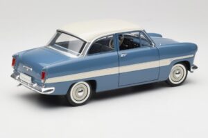 Ford Taunus 12M P2 Μπλε Ρίγες Revell 1:18 08880-M1 Μέταλλο - εικόνα 3 από 8