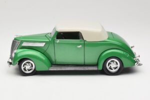 Ford Καμπριολέ Πράσινο Road Signature 1:18 92239 Μέταλλο - εικόνα 4 από 8