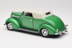 Ford Καμπριολέ Πράσινο Road Signature 1:18 92239 Μέταλλο - εικόνα 7 από 8