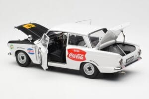 Ford Cortina Mk1 #3 P. Hughes / B. Young African Safari Rally 1964 AUTOart 1:18 86428 Μέταλλο - εικόνα 5 από 8