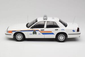 Ford Crown Victoria RCMP Police Car AUTOart 1:18 72706 Μέταλλο - εικόνα 4 από 8