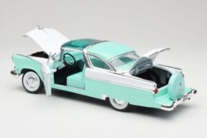Ford Crown Victoria Seafoam Πράσινο & Λευκό Road Legends 1:18 92138 Μέταλλο - εικόνα 4 από 7