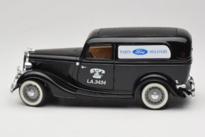 Ford Delivery Truck Ford Parts Μαύρο Solido 1:18 8417 Μέταλλο - εικόνα 4 από 8