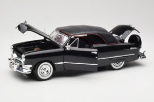 Ford Deluxe Καμπριολέ Μαύρο Maisto 1:18 31681 Μέταλλο - εικόνα 2 από 8