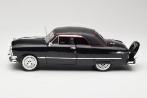 Ford Deluxe Καμπριολέ Μαύρο Maisto 1:18 31681 Μέταλλο - εικόνα 4 από 8