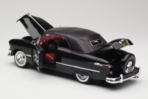 Ford Deluxe Καμπριολέ Μαύρο Maisto 1:18 31681 Μέταλλο - εικόνα 5 από 8