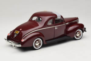 Ford Deluxe Coupe Σκούρο Κόκκινο ERTL 1:18 7936 Μέταλλο - εικόνα 3 από 7