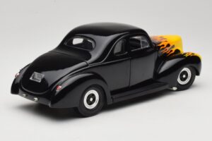 Ford Deluxe Hot Rod Μαύρο Universal Hobbies 1:18 6002 Μέταλλο - εικόνα 3 από 8