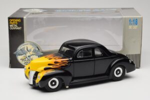 Ford Deluxe Hot Rod Μαύρο Universal Hobbies 1:18 6002 Μέταλλο - εικόνα 8 από 8