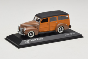 Ford DeLuxe Woody Station Wagon Καφέ Minichamps 1:43 400082111 Μέταλλο - εικόνα 2 από 4