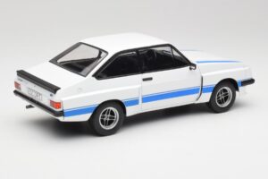 Ford Escort Mk2 RS 2000 X-Pack Diamond Λευκό & Μπλε Stripe MCG 1:18 MCG18350 Μέταλλο - εικόνα 2 από 6