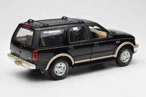 Ford Expedition Eddie Bauer Μαύρο UT Models 1:18 22710 Μέταλλο - εικόνα 2 από 7