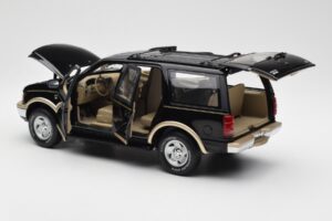 Ford Expedition Eddie Bauer Μαύρο UT Models 1:18 22710 Μέταλλο - εικόνα 4 από 7