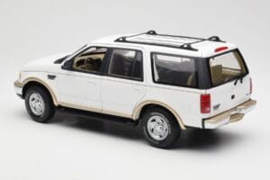 Ford Expedition Eddie Bauer Λευκό UT Models 1:18 22712 Μέταλλο - εικόνα 7 από 8