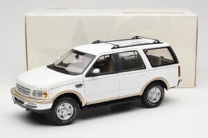 Ford Expedition Eddie Bauer Λευκό UT Models 1:18 22712 Μέταλλο - εικόνα 8 από 8