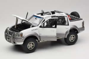 Ford Expedition Himalaya White AUTOart 1:18 72781 Μέταλλο - εικόνα 2 από 8