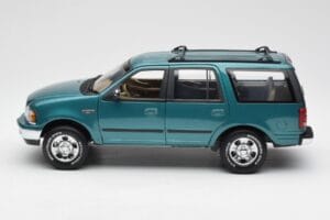 Ford Expedition XLT Πράσινο Μεταλλικό UT Models 1:18 22717 Μέταλλο - εικόνα 4 από 8