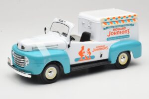 Ford F-1 Howard Johnson's Ice Cream Road Signature 1:18 92229 Μέταλλο