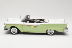 Ford Fairlane Skyliner Πράσινο & Λευκό Sun Star 1:18 FORD003 Μέταλλο - εικόνα 5 από 9