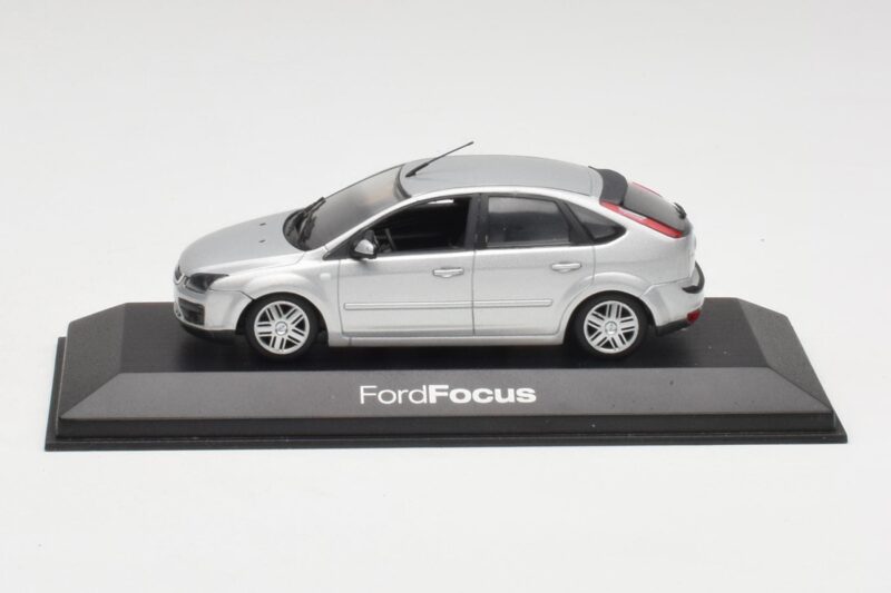Ford Focus Mk2 Moondust Ασημί Minichamps 1:43 FOCUS002 Μέταλλο