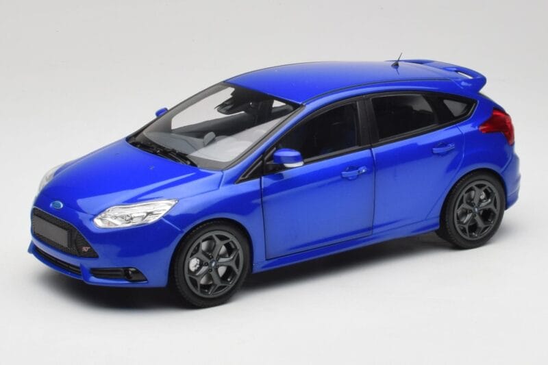 Ford Focus ST Mk2 Blue Metallic Minichamps 1:18 110082001 Μέταλλο