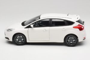 Ford Focus ST Mk2 Λευκό Minichamps 1:18 110082004 Μέταλλο - εικόνα 4 από 8