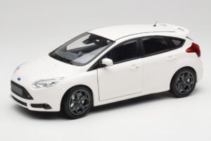 Ford Focus ST Mk2 Λευκό Minichamps 1:18 110082004 Μέταλλο