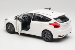 Ford Focus ST Mk2 Λευκό Minichamps 1:18 110082004 Μέταλλο - εικόνα 5 από 8