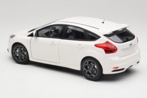 Ford Focus ST Mk2 Λευκό Minichamps 1:18 110082004 Μέταλλο - εικόνα 7 από 8