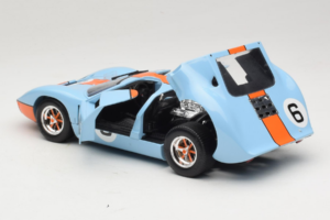 Ford GT40 Gulf #6 J. Ickx / J. Oliver 24 Hours of Le Mans 1969 Eagles Race 1:18 300600 Μέταλλο - εικόνα 5 από 8