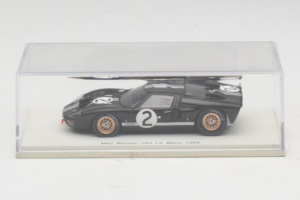 Ford GT40 Mk II #2 B. McLaren / C. Amon Shelby American Winner 24 Hours of Le Mans 1966 Spark 1:43 43LM66-O1 Ρητίνη - εικόνα 4 από 4