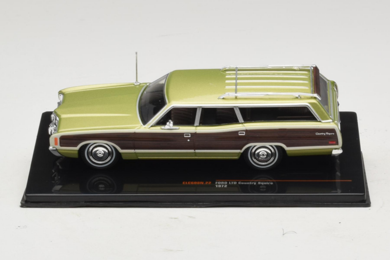 Ford LTD Country Squire Green Bronze IXO 1:43 CLC608N Μέταλλο