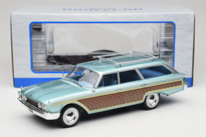 Ford Country Squire Μπλε MCG 1:18 MCG18049 Μέταλλο - εικόνα 6 από 6
