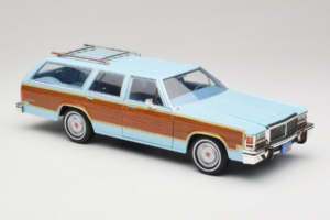 Ford LTD Country Squire Charlie's Angels Movie GreenLight 1:18 19066 Μέταλλο - εικόνα 6 από 8