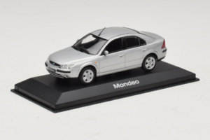 Ford Mondeo Mk3 Sedan Ασημί Minichamps 1:43 MONDEO005 Μέταλλο - εικόνα 2 από 4