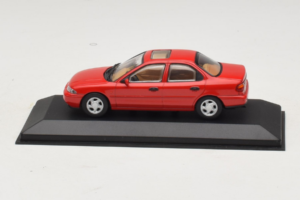 Ford Mondeo Mk1 Sedan Κόκκινο Minichamps 1:43 82000 Μέταλλο