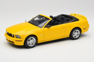 Ford Mustang GT S197 Καμπριολέ Screaming Yellow AUTOart 1:18 73062 Μέταλλο