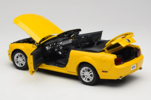 Ford Mustang GT S197 Καμπριολέ Screaming Yellow AUTOart 1:18 73062 Μέταλλο - εικόνα 5 από 8